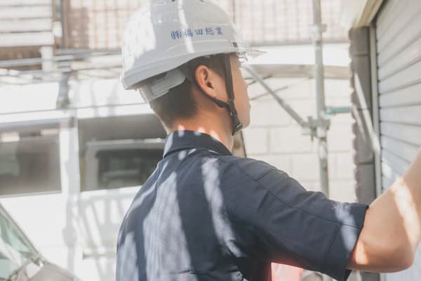 横浜の外壁塗装・屋根塗装業者、エフ・エス塗装の職人について